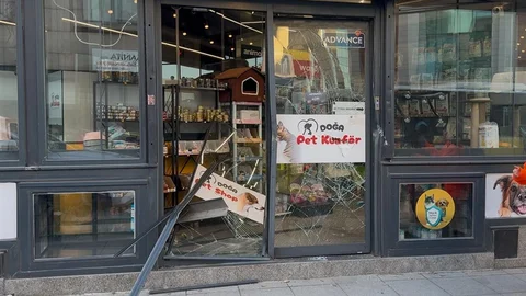 İstanbul Şişli'de Ters Yöne Giren Araç Kazası