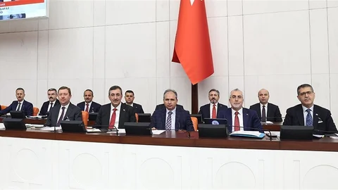 Asgari Ücret Çalışmaları Sürüyor