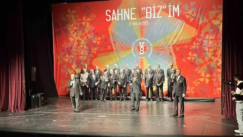 Voleybolun Unutulmazları Geceye Damga Vurdu