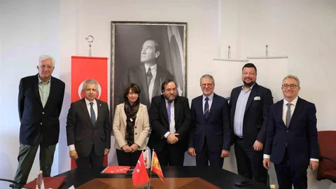 İzmir'den İspanya'ya Eğitim Köprüsü