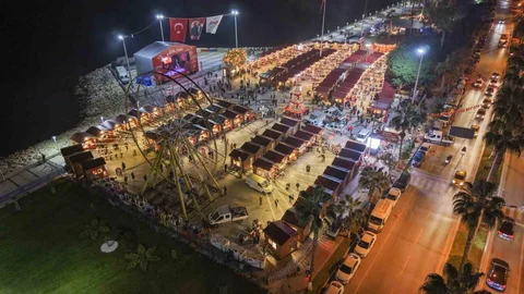 Mersin Yılbaşı Pazarı Kapılarını Açtı