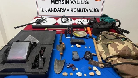 Çamlıyayla’da Define Avcılarına Jandarma Darbesi: Suçüstü Yakalandılar!