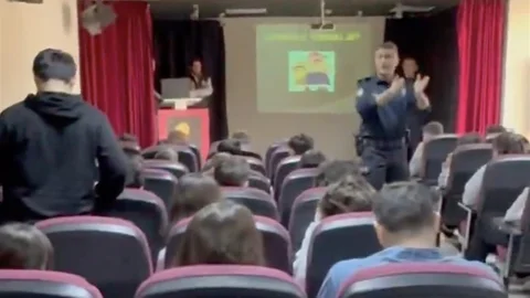 Eceabat'ta Öğrencilere Güvenlik Eğitimi