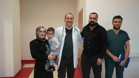 Bebeğin Yuttuğu Mıknatıslar Sağlığını Tehdit Etti