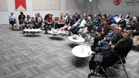 Mersin Şehir Hastanesi’nde 65 Yaş Üstü Hastalara Özel Sinema Günü: "up" Filmi Gözyaşları Eşliğinde İzlendi