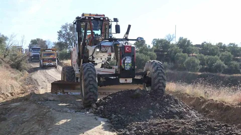 Bozdoğan'da Yol Çalışmaları Devam Ediyor