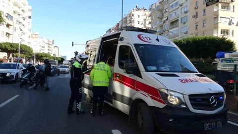 Antalya'da Motosiklet Kazası