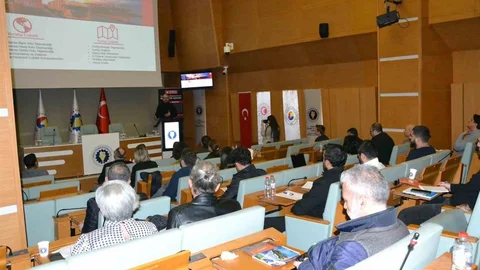 Manisa'da E-İhracat Fırsatları Anlatıldı