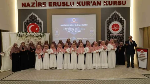 Gaziantep'te Hafızlık Belgeleri Dağıtıldı