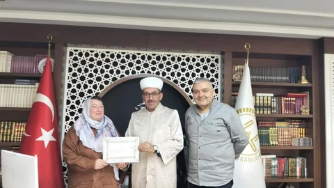 Alanya'da 20 Kişi İslamiyet'i Seçti
