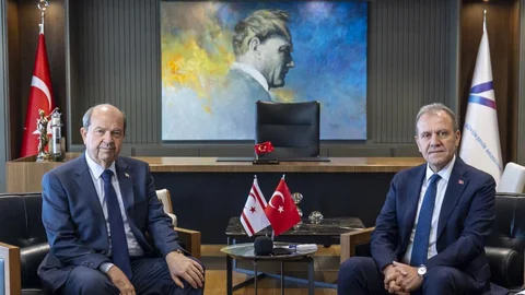 Ersin Tatar’dan Başkan Seçer’e Ziyaret: "kıbrıs Davası Siyaset Üstüdür"