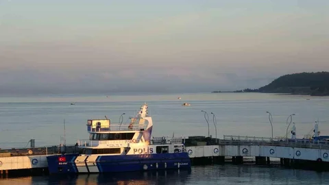 Çanakkale Boğazı'nda Gemi Geçişleri Durduruldu