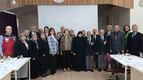 Kırklareli'de Şehit Yakınları için Ebru Kursu