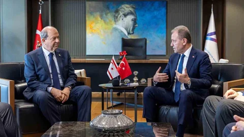 Kıbrıs Davası Mersin'de Masaya Yatırıldı