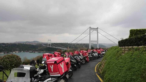 Yemeksepeti İstanbul'da Kurye Festivali Düzenledi