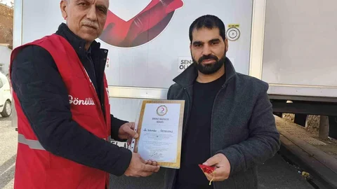 Dicle'de Kan Bağışı Kampanyası Düzenlendi