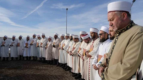 Erzurum'da 500 Yıllık 1001 Hatim Geleneği Başladı