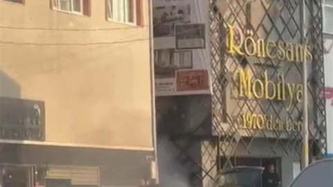 Otomobilinde Yangın Çıkan Sürücü Olayı Anlattı