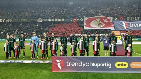 Kocaeli'de Kocaelispor-Antalyaspor Maçı Seremonisi
