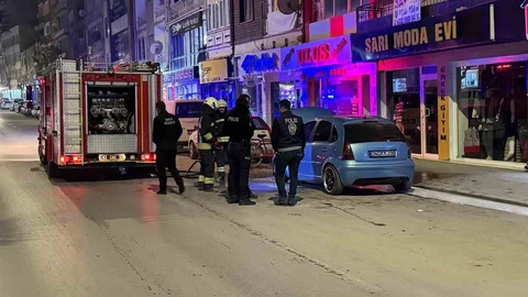 Ereğli'de Park Halindeki Araçta Yangın Çıktı