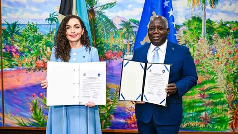 Bahamalar Kosova'yı Tanıdı