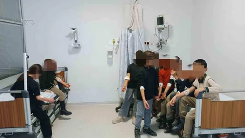 Van'da 23 Öğrenci Hastaneye Kaldırıldı