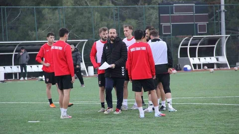 Denizli İdmanyurdu İlk Yarıya Hazır