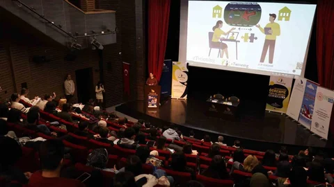 Düzce'de Okullar Arası İşbirliği Atölyesi