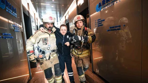 İzmir'de Yüksek Katlı Binalarda Tatbikat