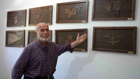 Emekli Polisten Ahşap Hat Sanatıyla Müzik Evi