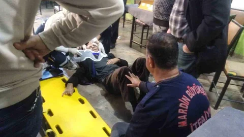 Mardin'de Kıraathanede Tavan Çöktü