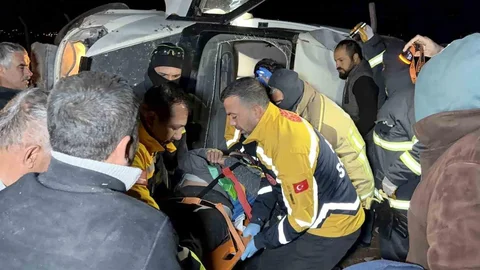 Adıyaman’da Minibüs Devrildi, 4 Yaralı