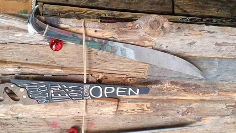 Ateşle Dans Eden Ustalar İzmir'de Yükseliyor