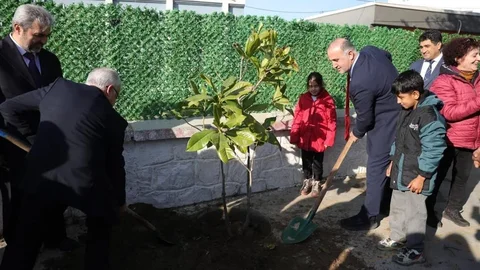 Aydın'da Fidan Dikim Etkinliği Gerçekleşti