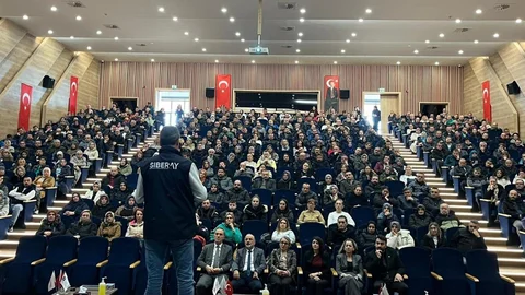 Siber Suçlar Eğitimi Eskişehir'de Gerçekleşti