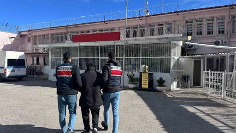 Kırmızı Bültenle Aranan DEAŞ Üyesi Gaziantep'te Yakalandı