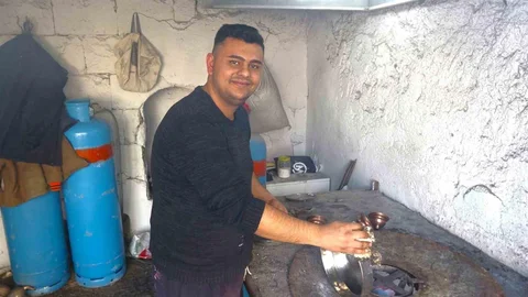 Baba-Oğul Kalaycılığı Yaşatıyorlar