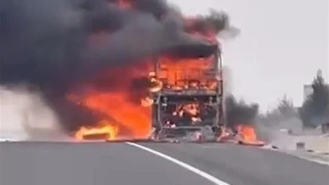 Seyir Halindeki Otobüs Yangını Eskişehir’de Meydana Geldi