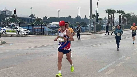 Osmaniye Yarı Maratonu'nda Eğlenceli Anlar