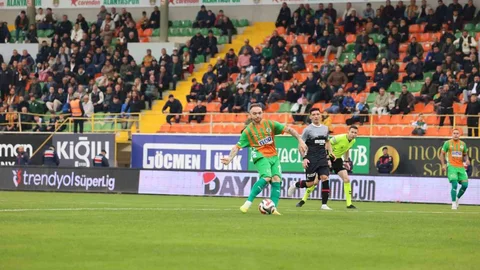 Corendon Alanyaspor, Fatih Karagümrük'ü Yendi