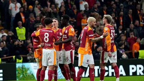 Galatasaray'ın İç Sahadaki Yenilmezlik Serisi 27 Maça Ulaştı