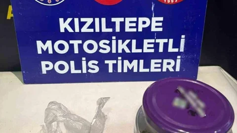 Mardin'de Durdurulan Araçta Esrar Bulundu