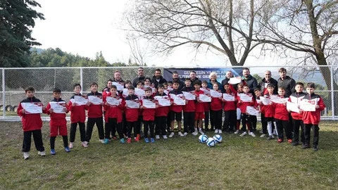 Denizli'de Geleceğin Yıldızları Futbol Kampı Başladı