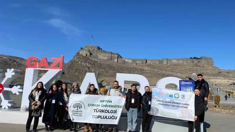 Kars'ta Aşıklık Geleneği Eğitimi Yapıldı