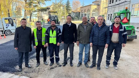 Kütahya'da Asfalt Çalışmaları Devam Ediyor