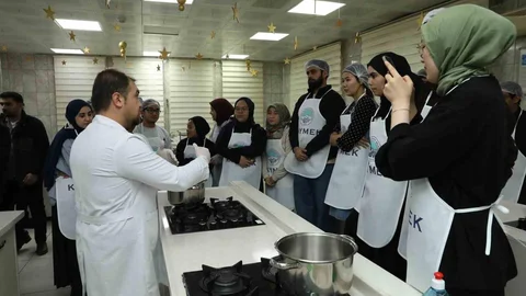 Kayseri'de Yabancı Öğrencilere Yemek Kursu