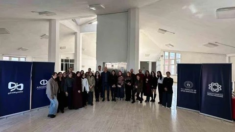 Gençler Dijital Gönüllülük İçin Bir Araya Geldi