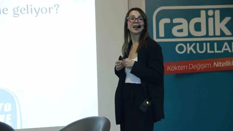 İzmir'de Psikoloji Zirvesi Gerçekleşti