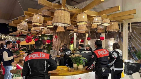 Çeşme'de Yılbaşı Denetimleri Yapıldı