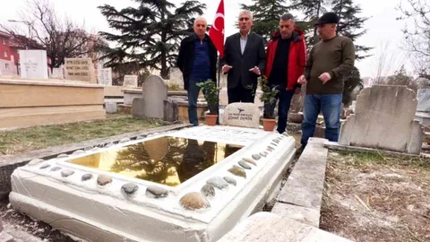 Rize'de Çay Tarımının Öncüsüne Vefa Gösterildi